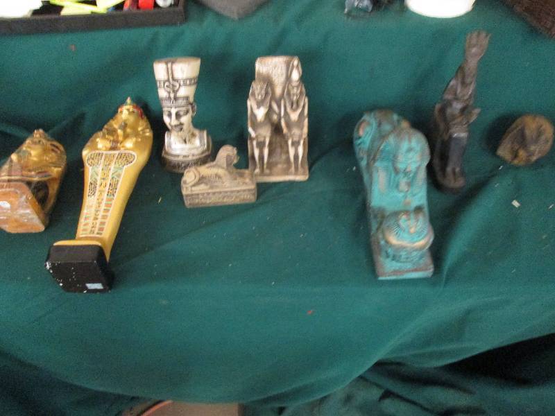 8 made in egypt statues ...