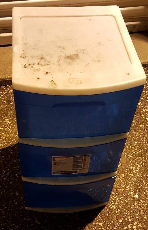 lot 12 image: three drawer plastic tub
