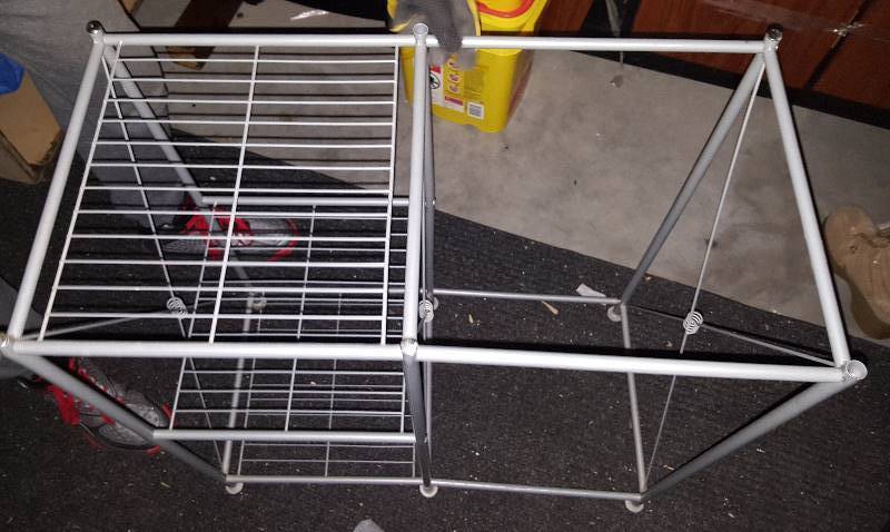 lot 26 image: Laundry rack