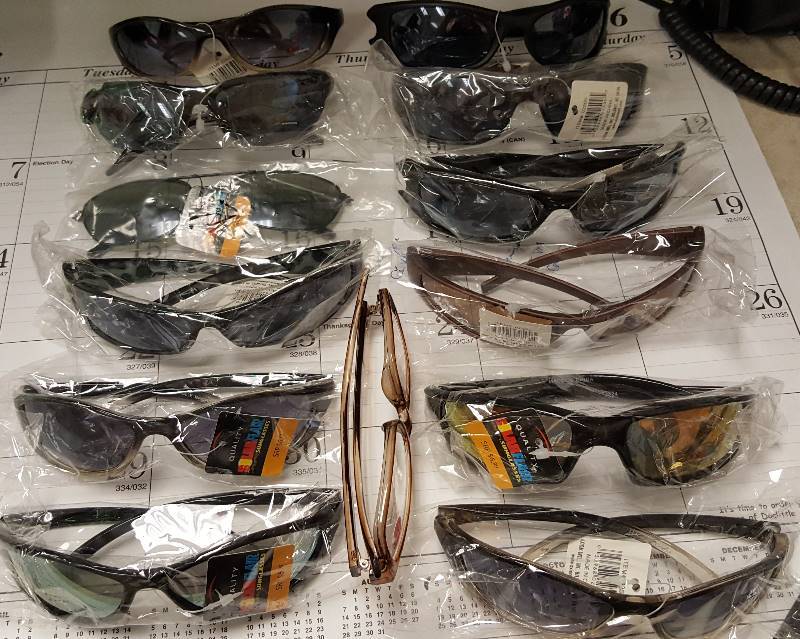 lot 39 image: Lot of twelve sunglass unused