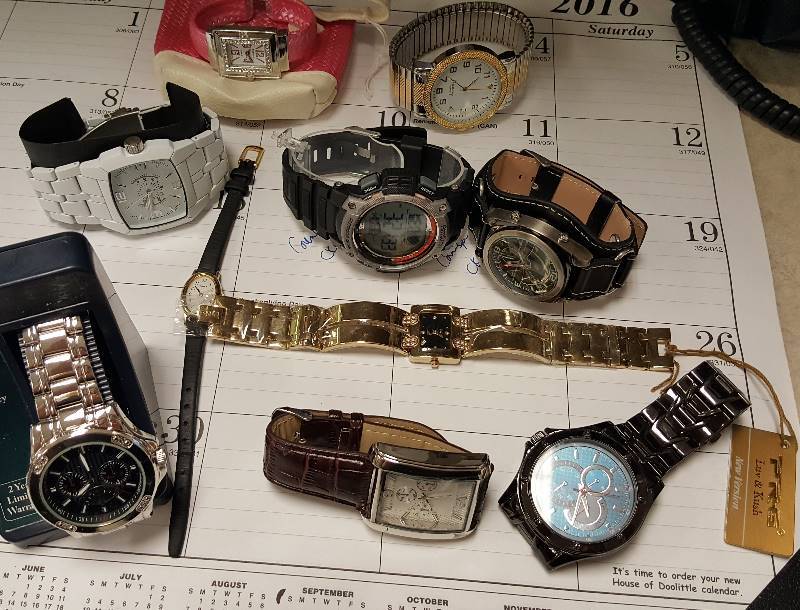lot 40 image: Lot of 10 watches used and unused