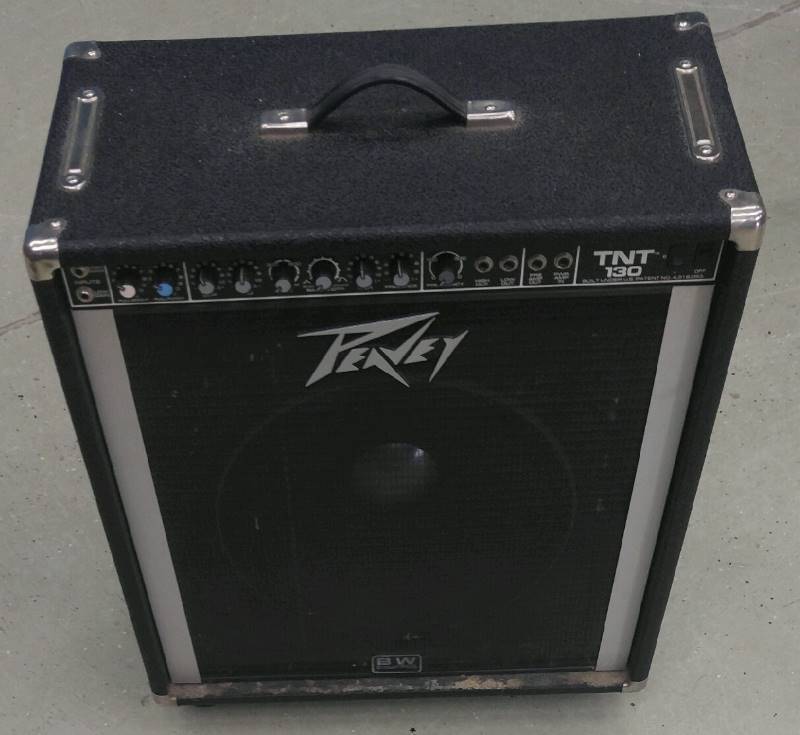 lot 45 image: Peavey Bass Amp with cloth cover