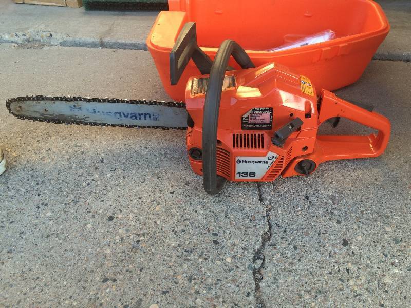 lot 37 image: Chain Saw