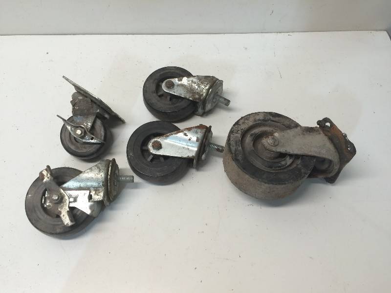 lot 12 image: Wheel Casters
