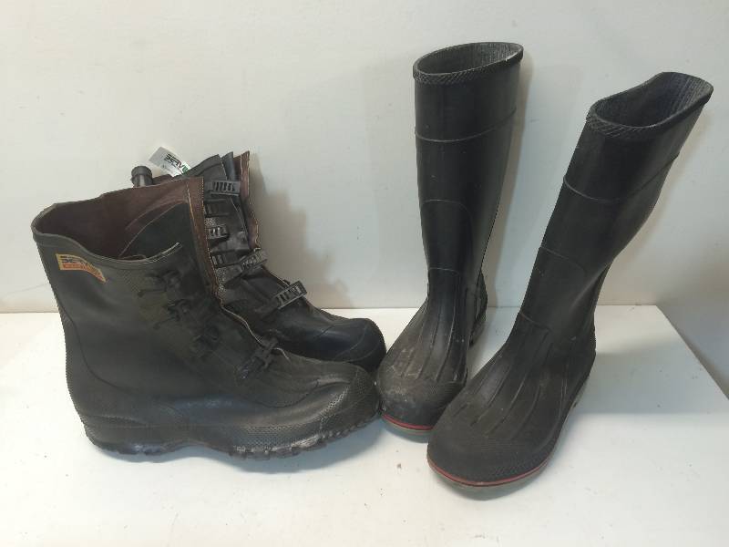 lot 31 image: Rubber Boots