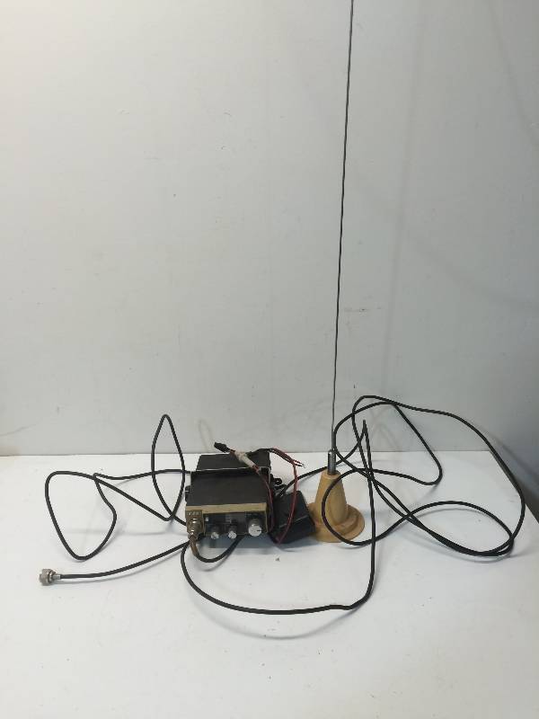 lot 67 image: CB Radio