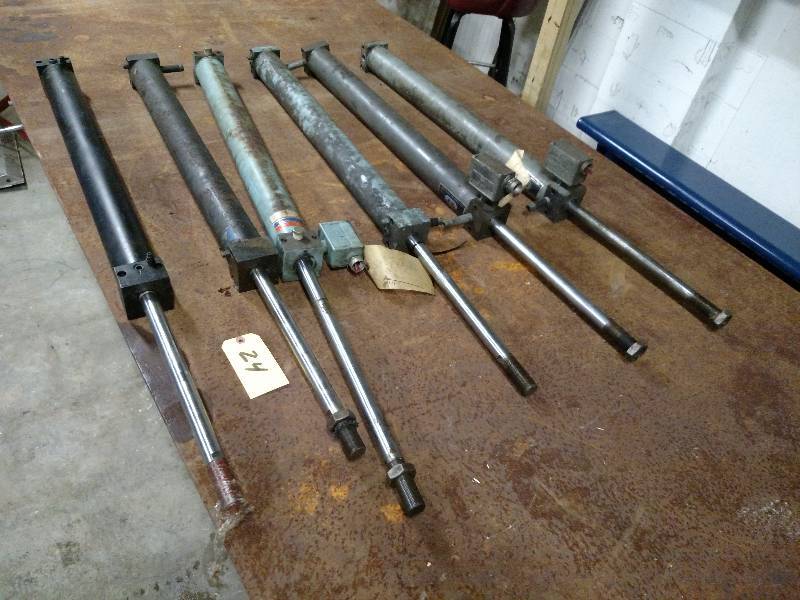 lot 24 image: (6) Hydraulic Cylinders, 2 34 OD,...