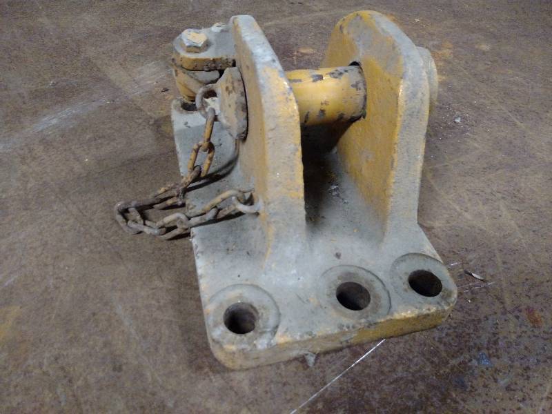 lot 30 image: Pintle Hitch...