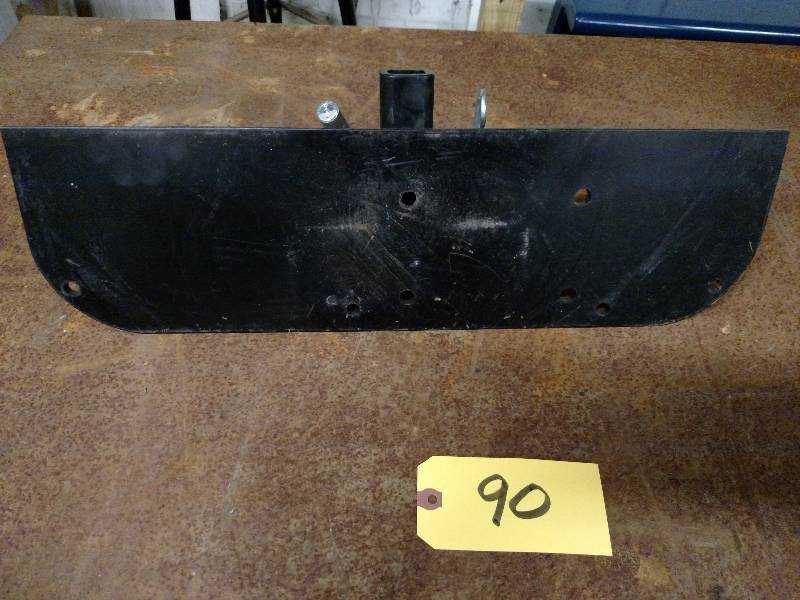 lot 90 image: Receiver Hitch Plate, 1 12...
