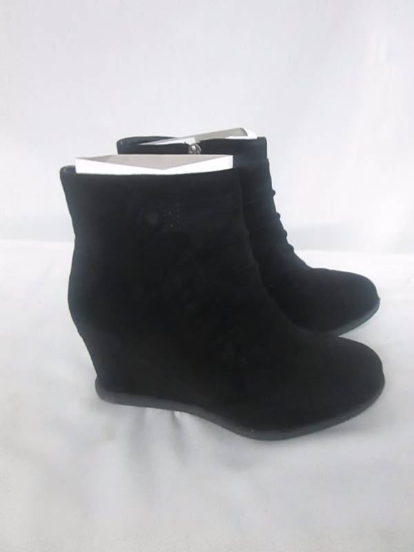 GC Shoes Womens Madeline Wedge Bootie