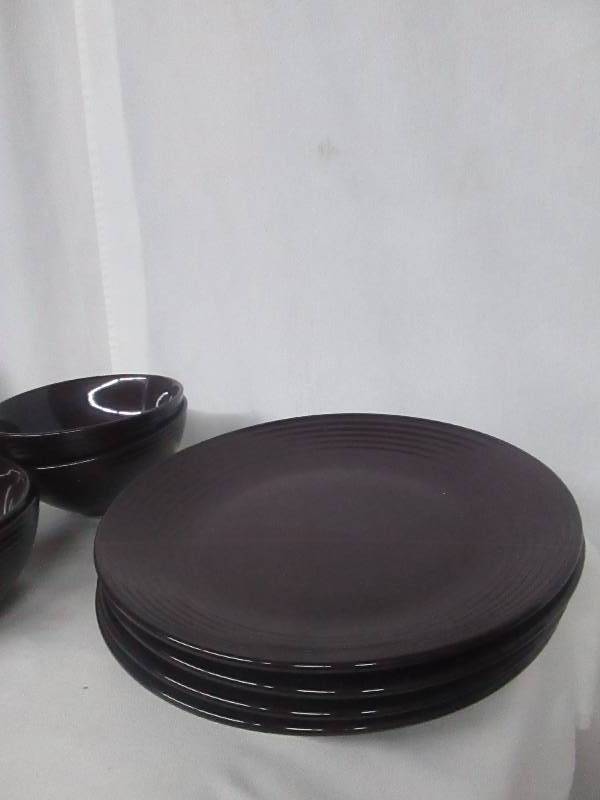 Alcove Embossed 16-pc. Stoneware Dinnerware Set