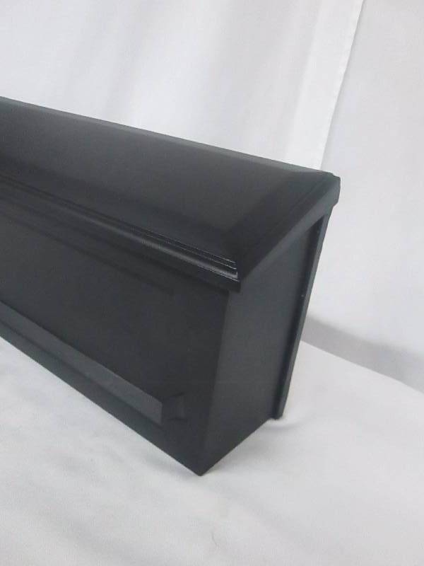Solar Group Wall-Mount Horizontal Mailbox