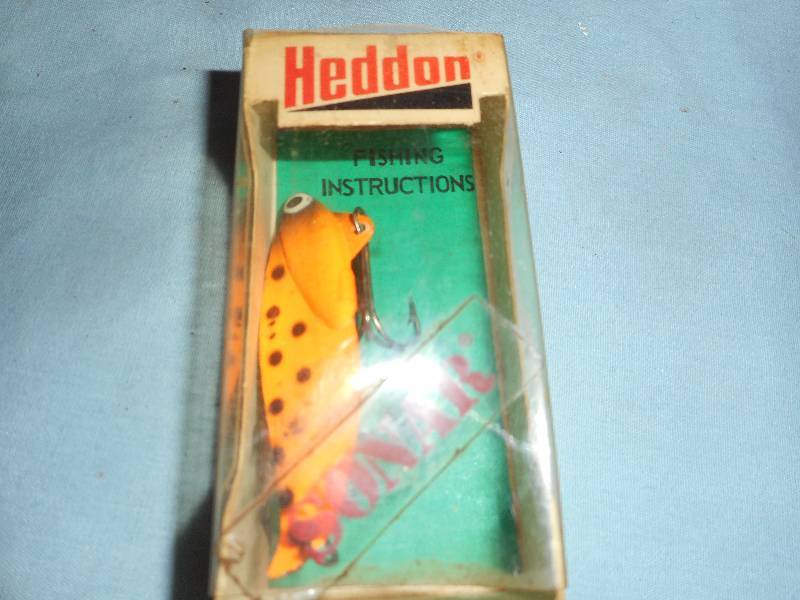 lot 15 image: VINTAGE HEDDON SONOR
