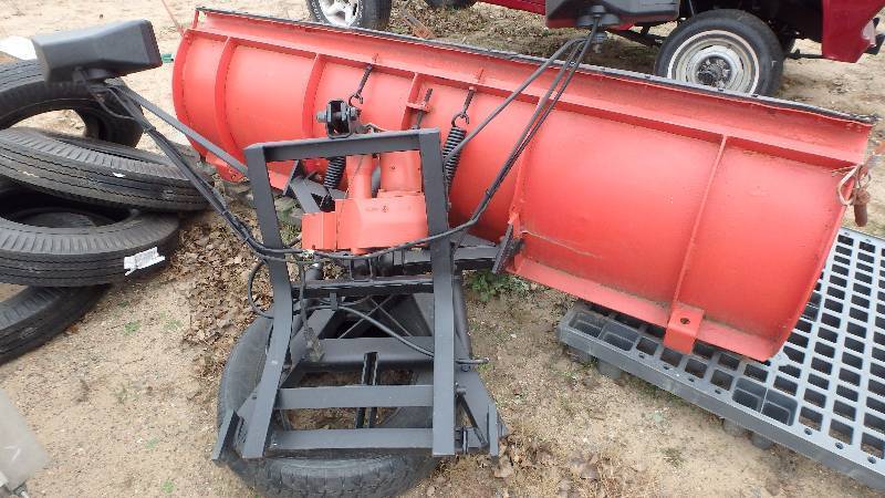 Western 8ft. Hyd. Turn Plow
