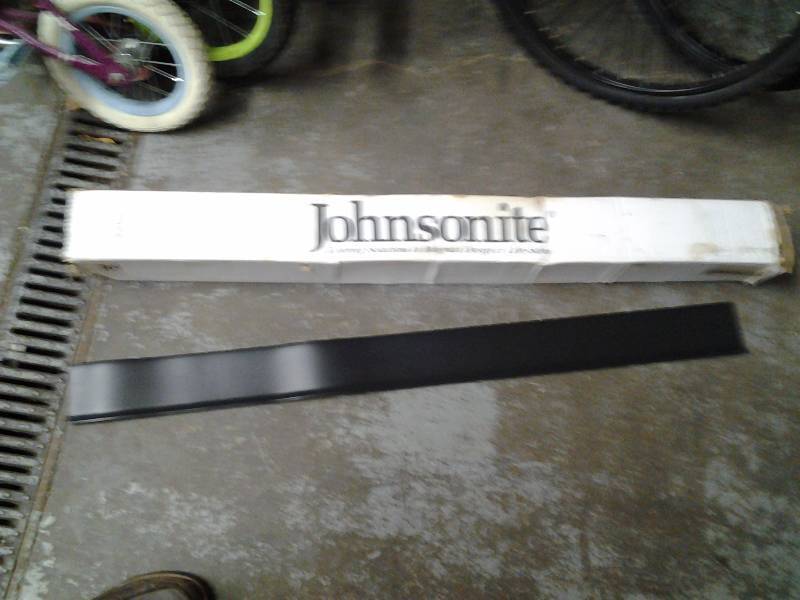 lot 17 image: Partial Box Of Johnsonite Rubber Wall Base (11 Pieces 48 Inches In Length)
