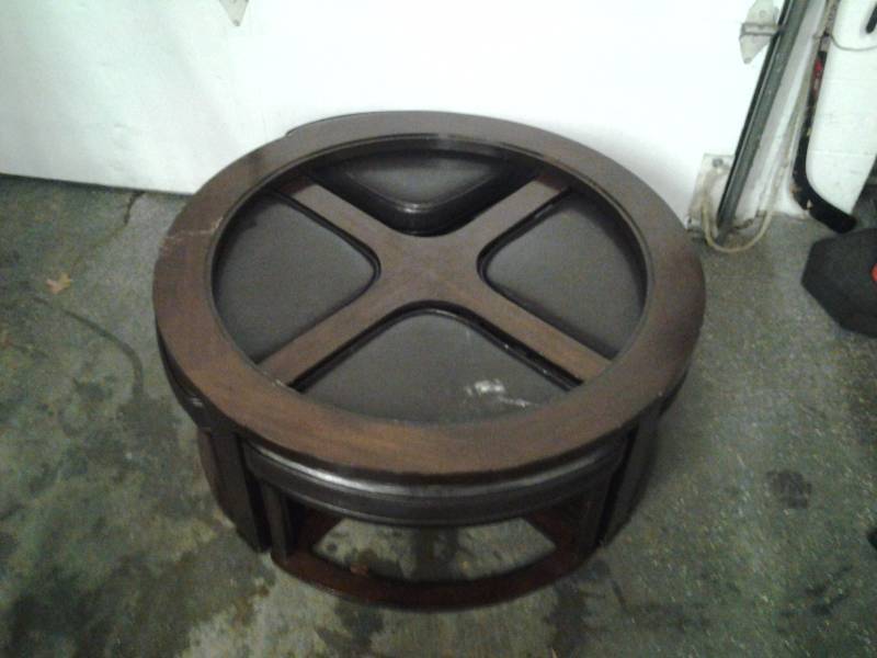lot 21 image: Round Table With 4 Nesting Stools 40 Inch Diameter (No Glass Top)