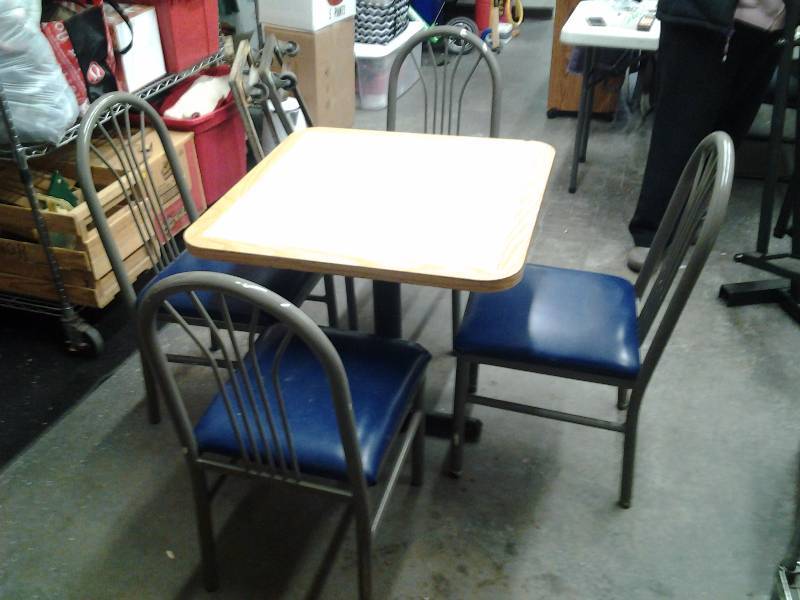 lot 27 image: Square Table With 4 Chairs 30x30 Restaurant Quality