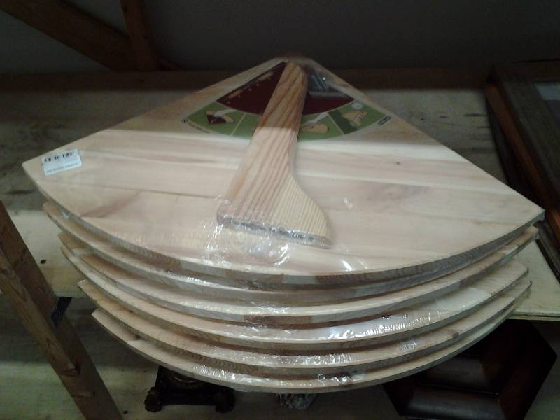lot 44 image: 6-Dolle Wood Corner Shelves (New)