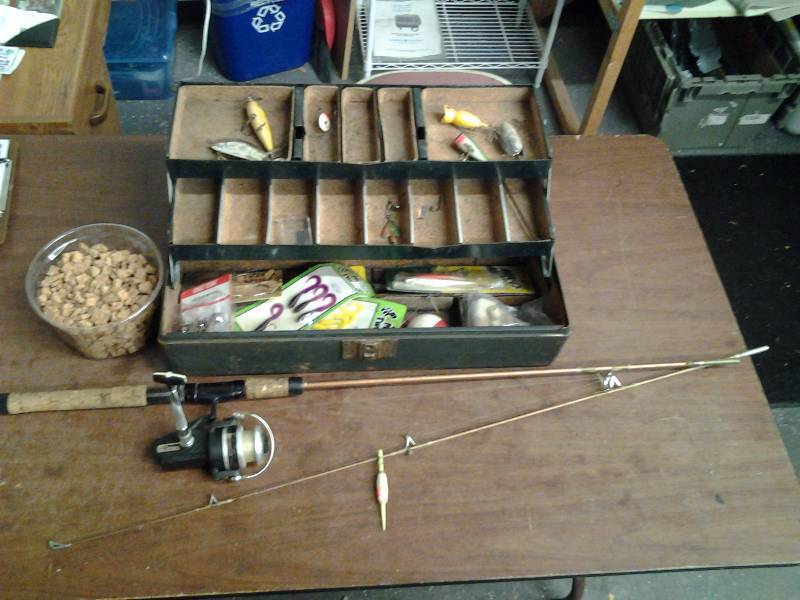 lot 55 image: Vintage Tackle Box With Contents, Old Rod With Chairman Reel. Corks