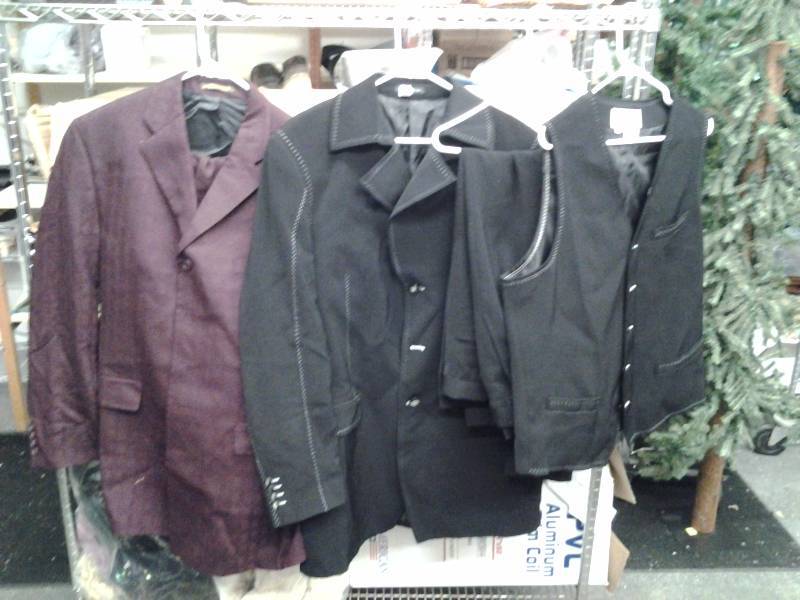 lot 88 image: 2 Mens Suits 42L,  3 Piece Black, Burgundy Wool Size 44