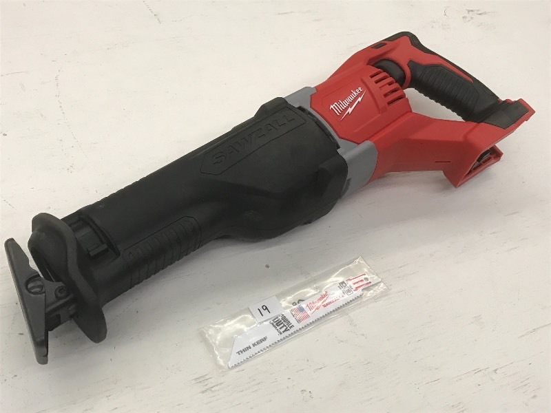 Milwaukee M18 Cordless Lithium Ion ...