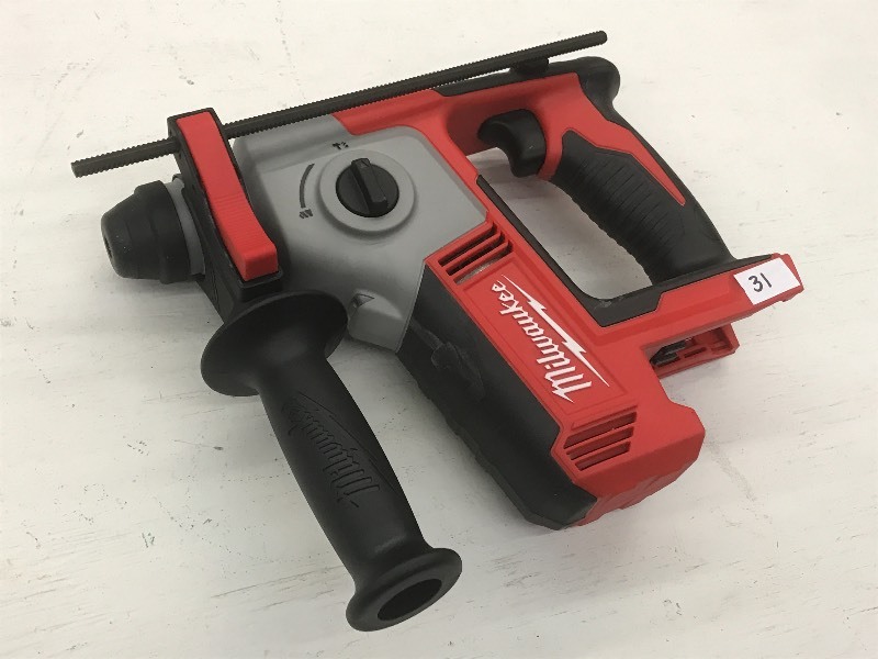 Milwaukee M18 Cordless Lithium Ion ...