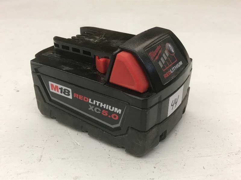 Milwaukee M18 Red Lithium 4.0 Exten...