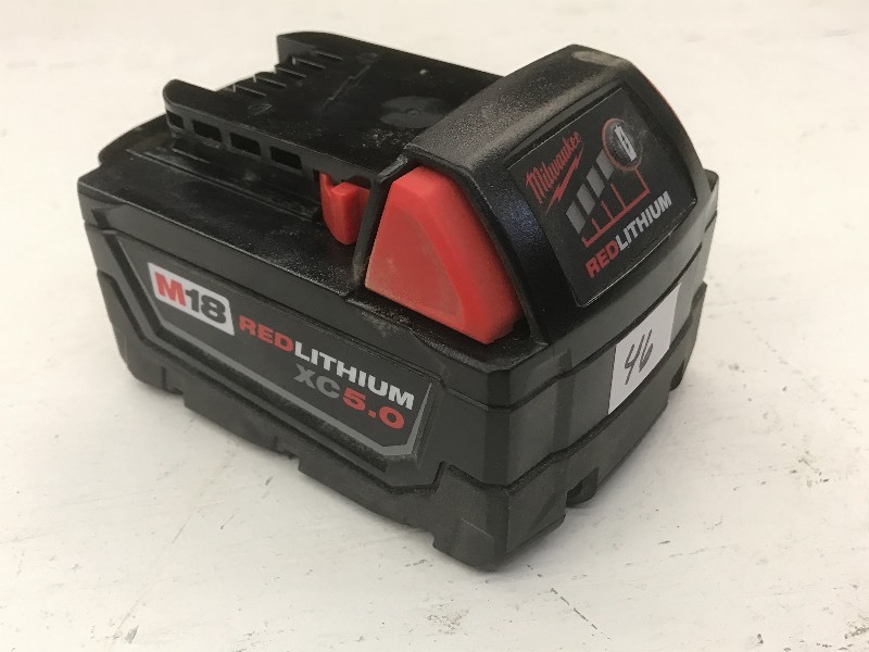 Milwaukee M18 Red Lithium 4.0 Exten...