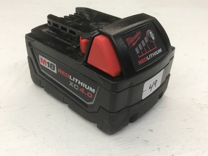 Milwaukee M18 Red Lithium 4.0 Exten...