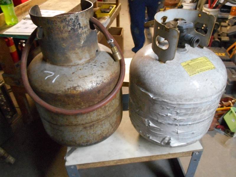 lot 71 image: AIR TANK AND PROPANE TANK