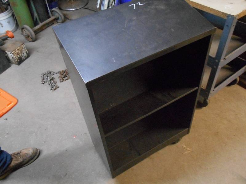 lot 72 image: PODIUM STAND