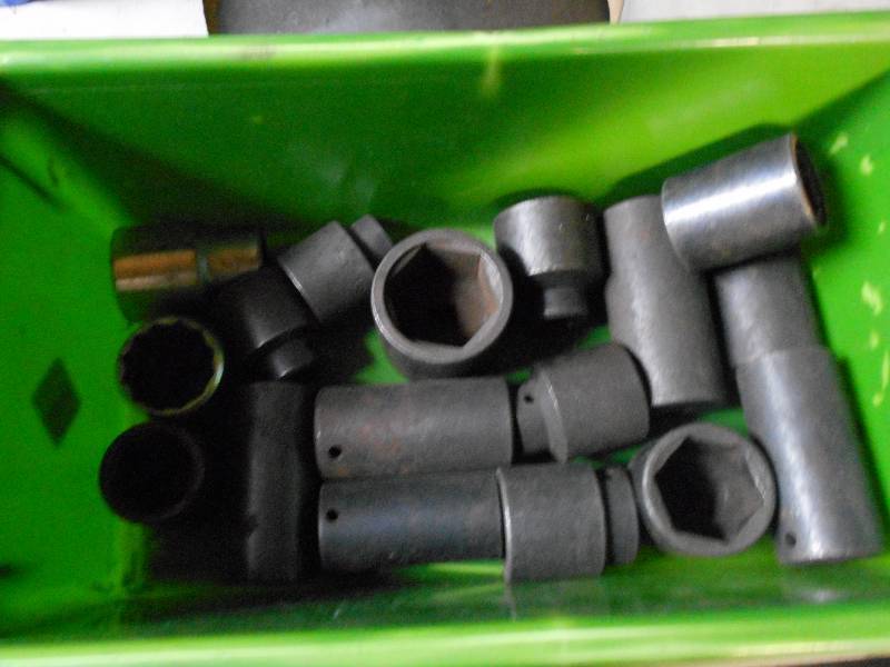 lot 83 image: TOTE OF IMPACT SOCKETS
