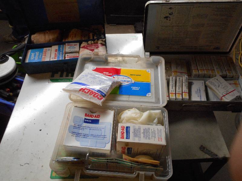 lot 91 image: MASSIVE FIRST AID KIT