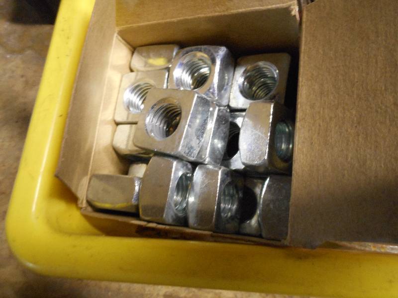 lot 92 image: TOTE OF BOLTS, WASHERS