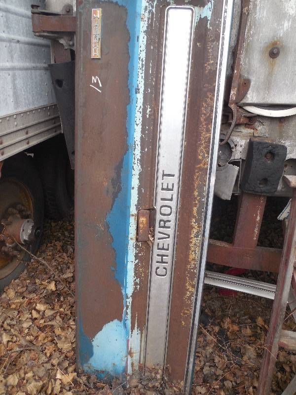 lot 13 image: CHEVEROLET PICKUP TAILGATE