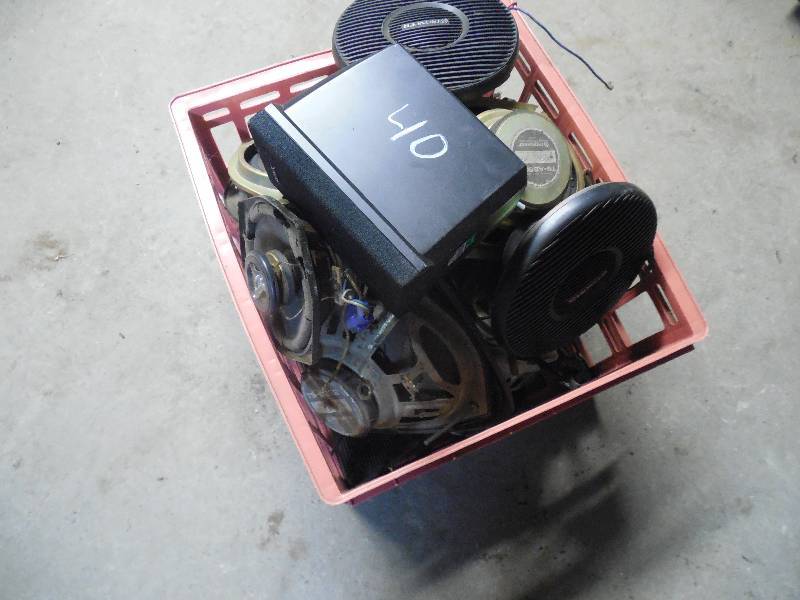 lot 40 image: CRATE OF RADIO SPEAKERS