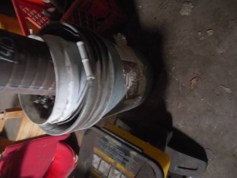 lot 140 image: BIG LOT OF NUTS AND BOLTS