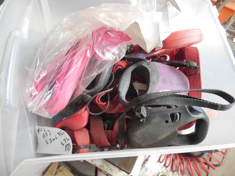 lot 196 image: TOTE OF PET LEASHES