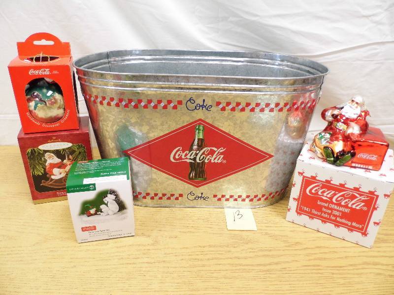 Coke Tub w Ornaments