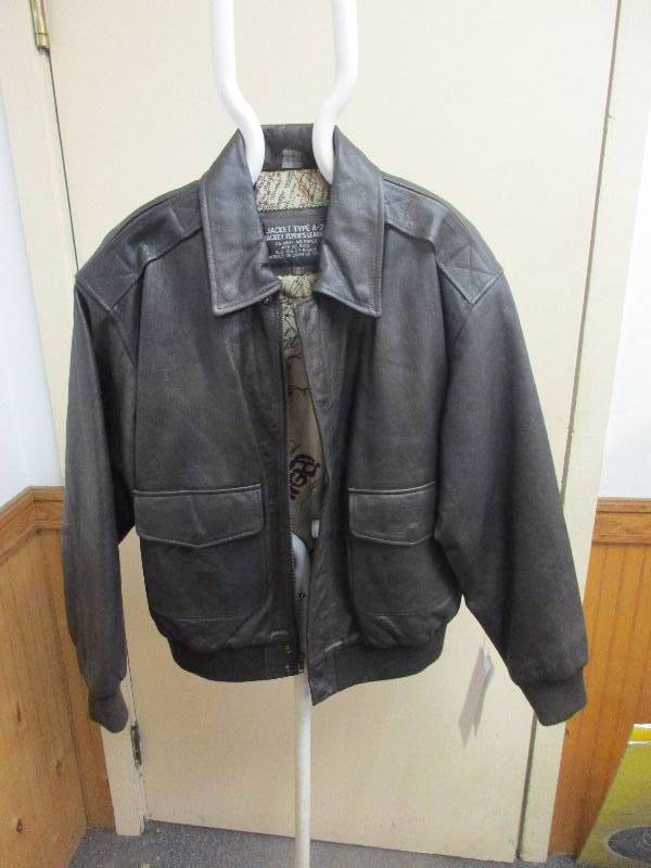 MENS Brown a-2 bommer jacket (medium) 26long