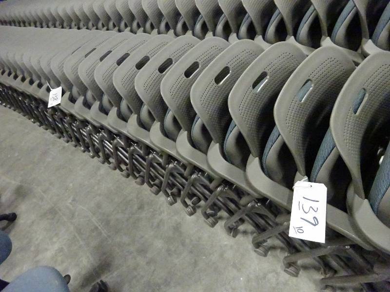 FoldingStackingWheeledUpholstered Chairs-10