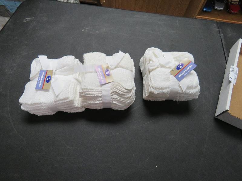 Linen lot