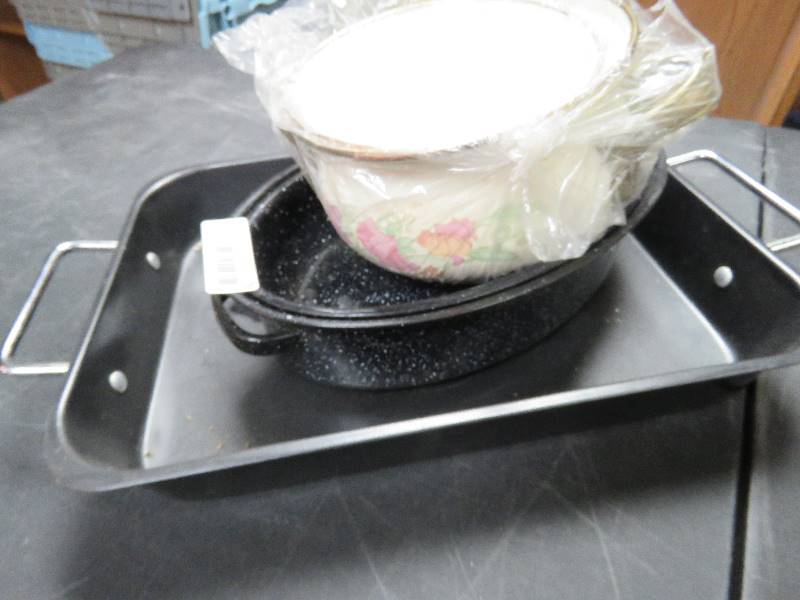 Kitchen lot
