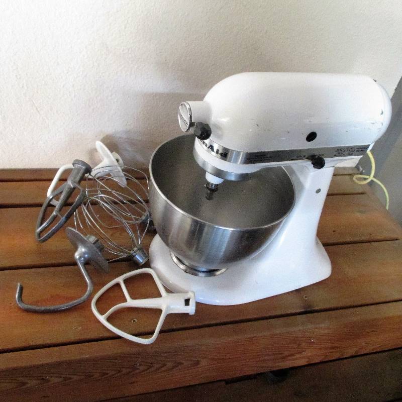 KITCHEN AID MIXER
