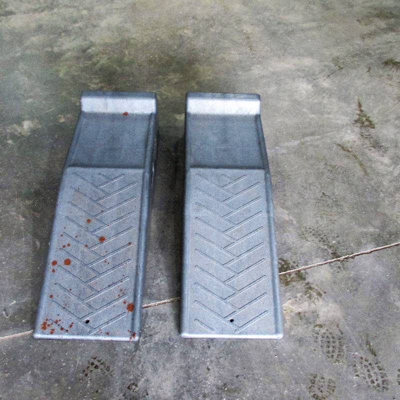 CAR LIFT