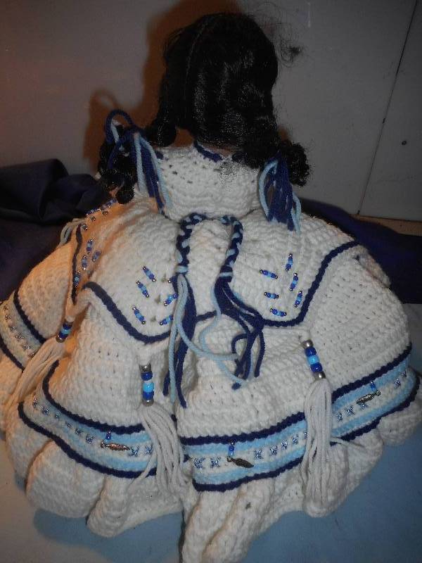 lot 7 image: NATIVE AMERICAN DOLL