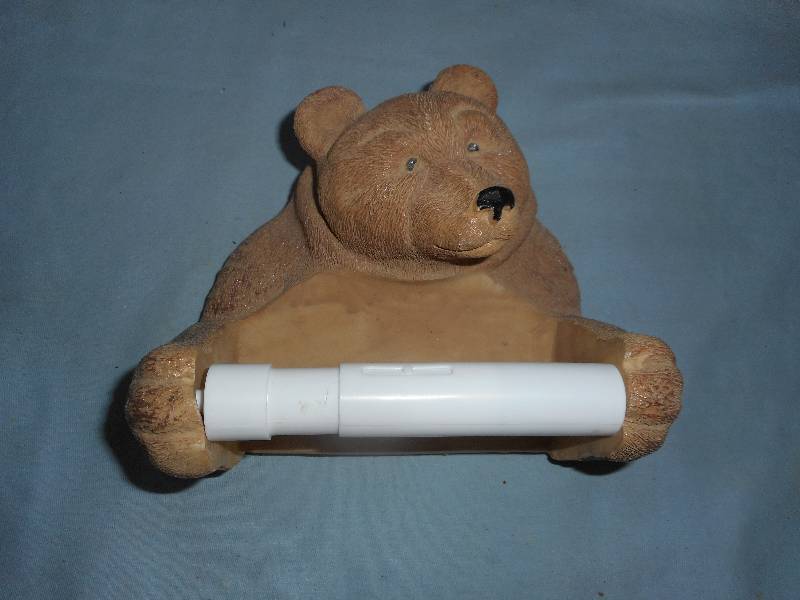 lot 57 image: BEAR TOILET PAPER HOLDER
