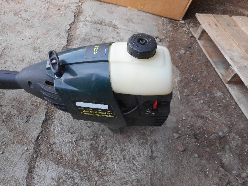 lot 86 image: BUXH WACKER WEED WHIPTRIMMER