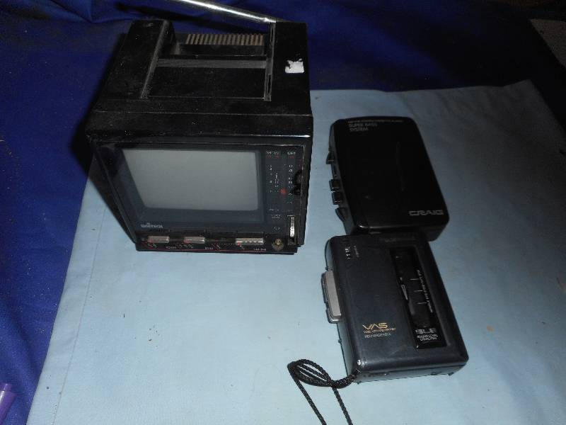 lot 115 image: 2 CASSETTE PLAYERS AND TINY TV