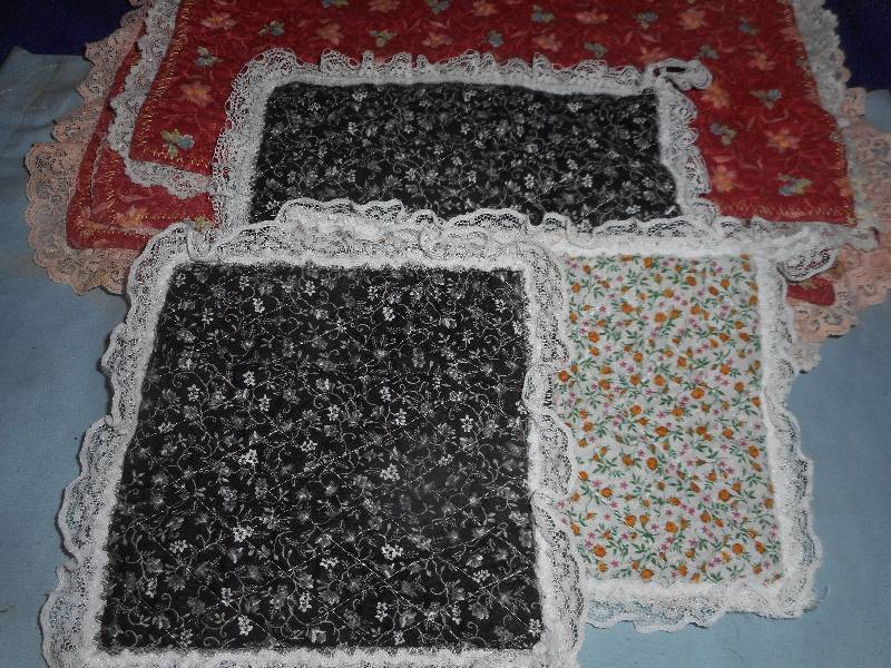 lot 138 image: HAND MADE PLACE MATTS